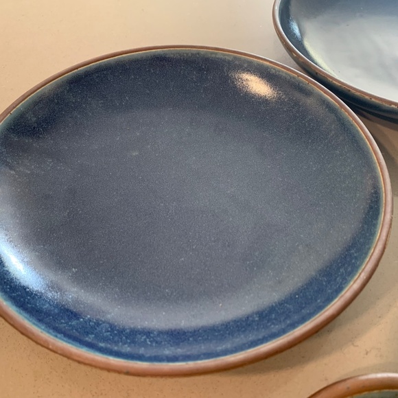 East Fork Pottery Cosmos Set – 2 Coupes + 2 Cake Plates (Retired Glaze) - Picture 5 of 10